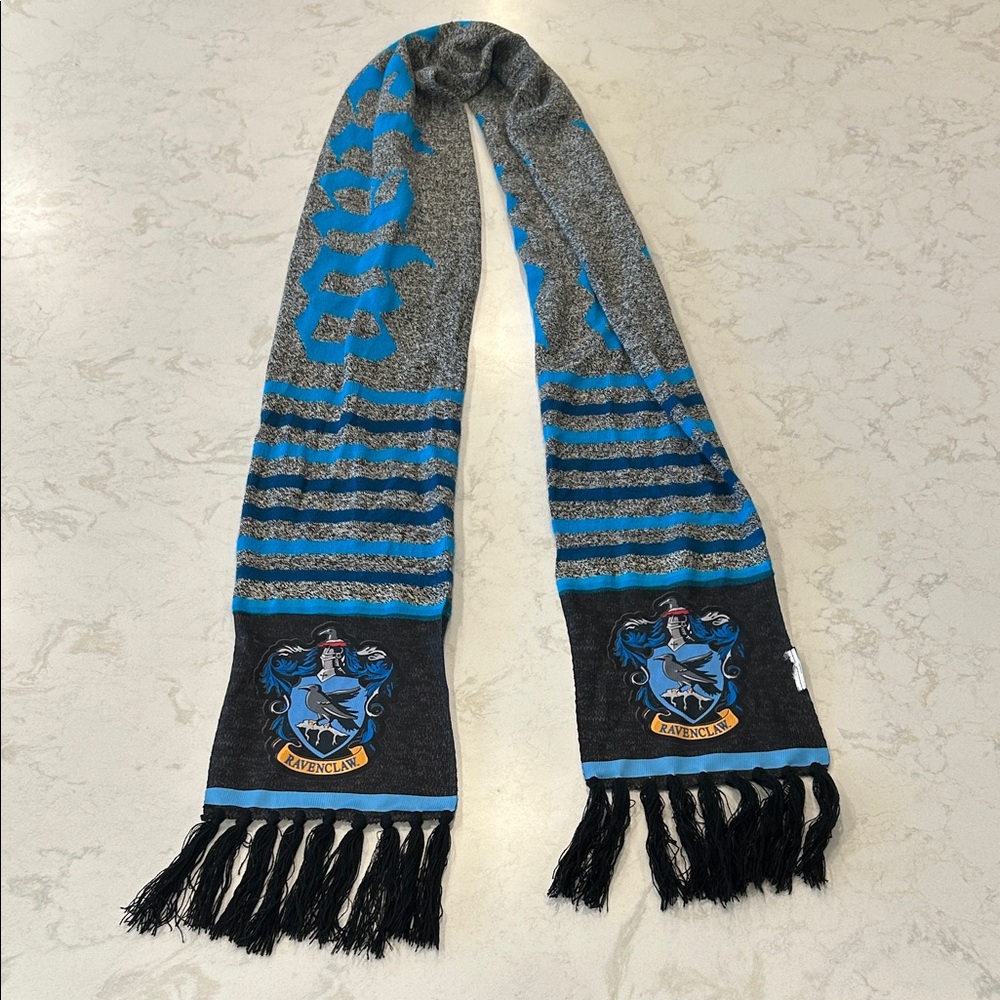 Harry Potter Ravenclaw House Knit Winter Scarf - Picture 2 of 10